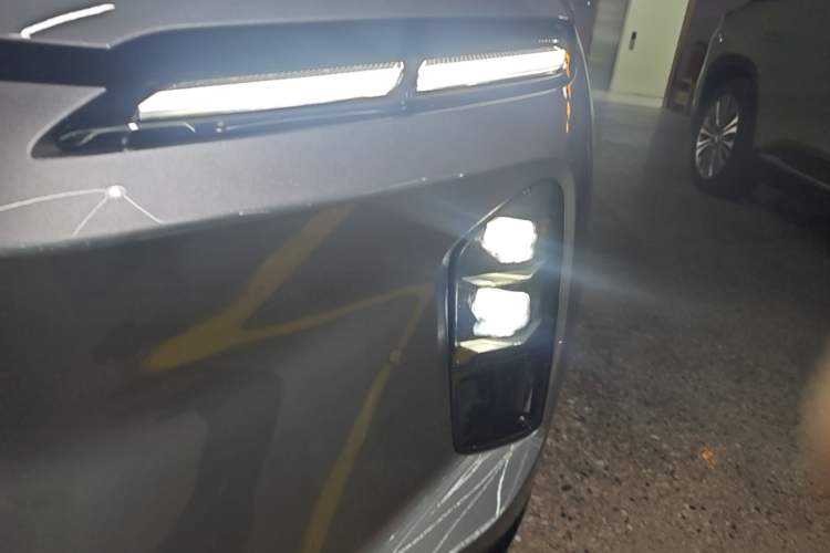 Used Nio ET5T 2024 75kWh Touring Left Front Headlight