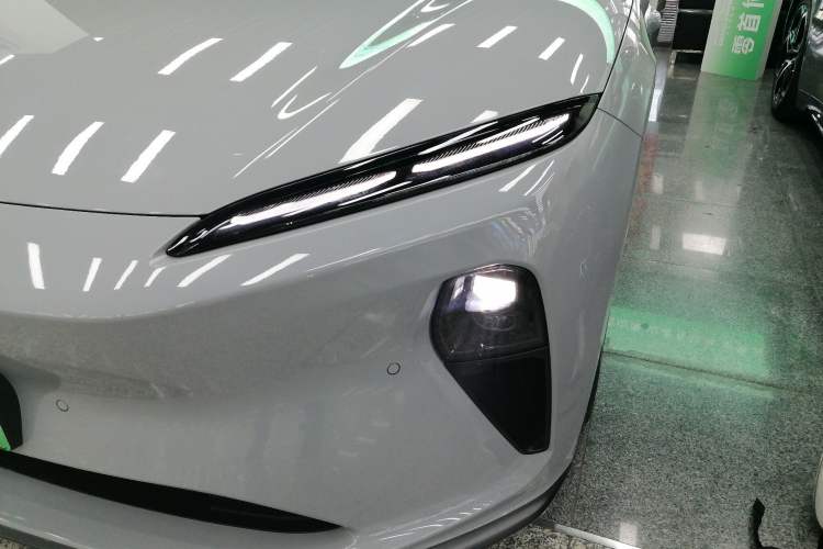 Used Nio ET5T 2024 75kWh Touring Left Front Headlight