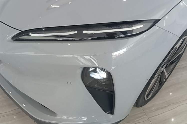 Used Nio ET5T 2024 75kWh Touring Left Front Headlight