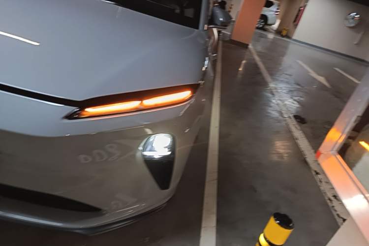 Used Nio ET5T 2024 75kWh Touring Left Front Headlight