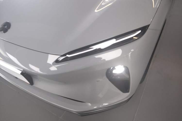 Used Nio ET5T 2024 75kWh Touring Left Front Headlight