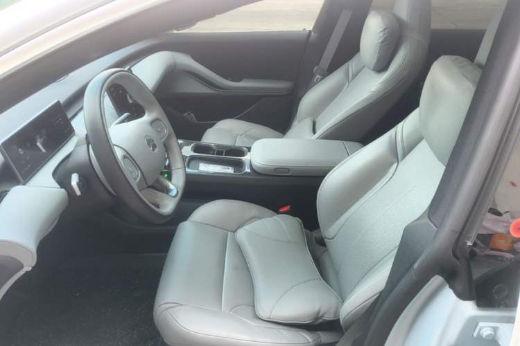 Used Nio ET5T 2024 75kWh Touring Left Front Seat