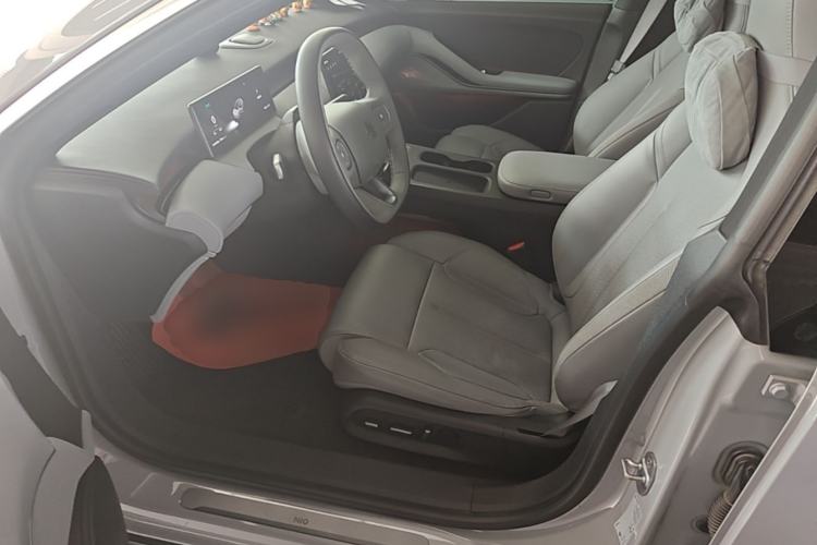 Used Nio ET5T 2024 75kWh Touring Left Front Seat