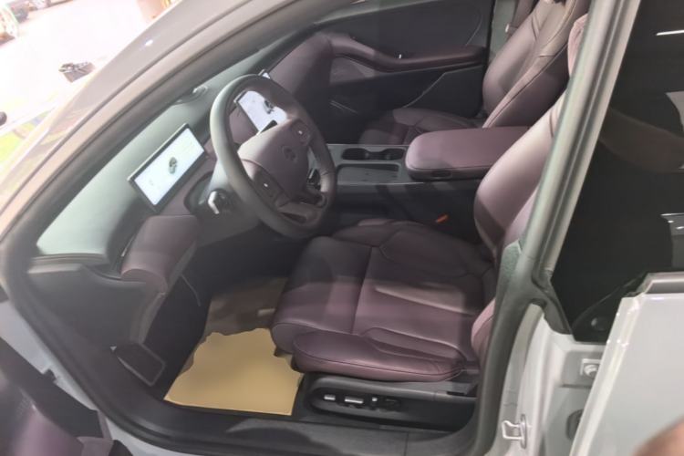Used Nio ET5T 2024 75kWh Touring Left Front Seat
