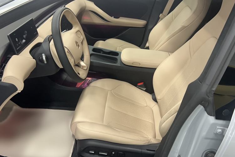 Used Nio ET5T 2024 75kWh Touring Left Front Seat