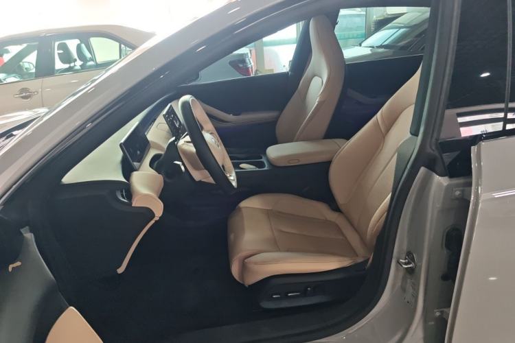 Used Nio ET5T 2024 75kWh Touring Left Front Seat