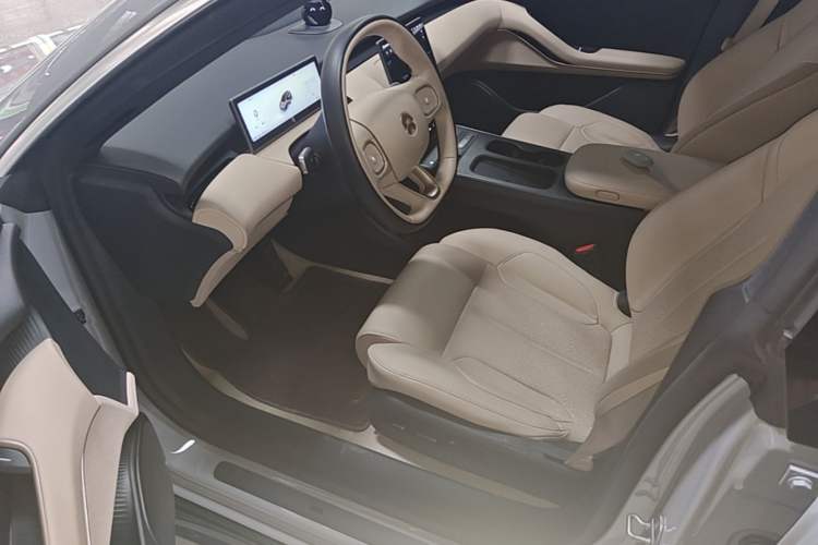 Used Nio ET5T 2024 75kWh Touring Left Front Seat