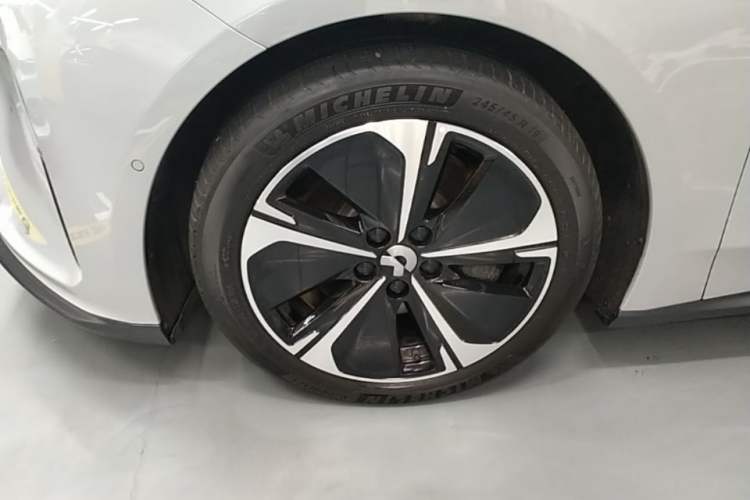 Used Nio ET5T 2024 75kWh Touring Left Front Wheel Hub