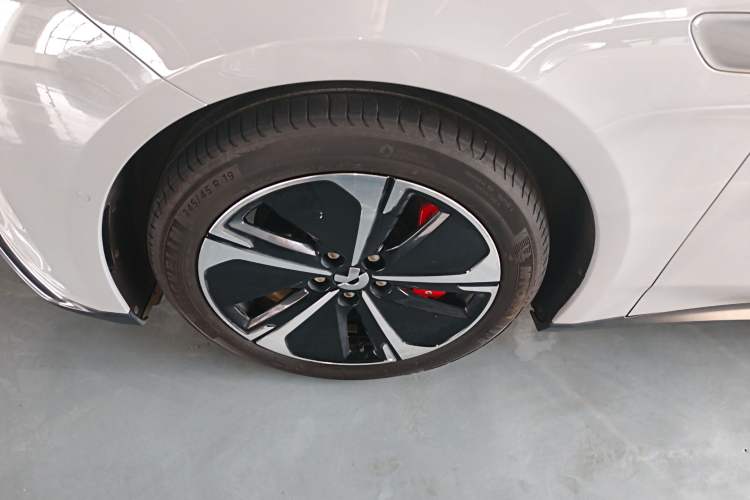 Used Nio ET5T 2024 75kWh Touring Left Front Wheel Hub