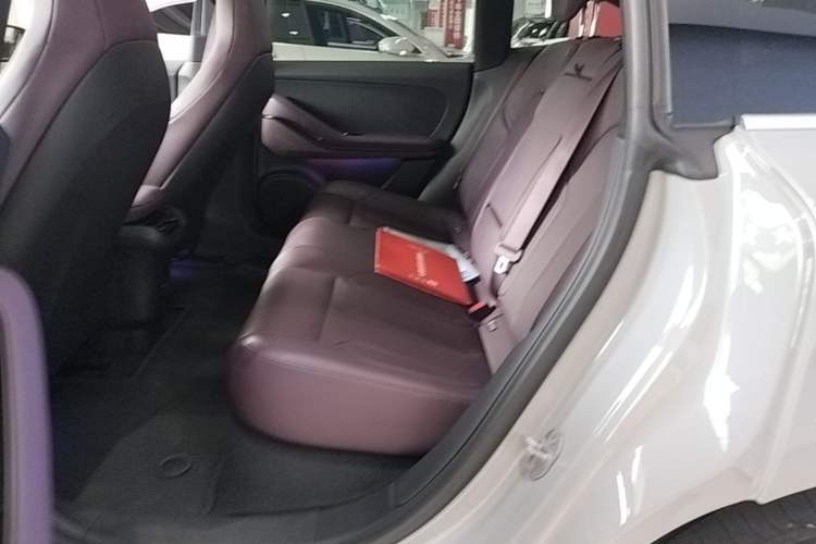 Used Nio ET5T 2024 75kWh Touring Left Rear Seat