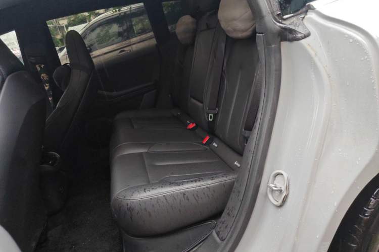 Used Nio ET5T 2024 75kWh Touring Left Rear Seat