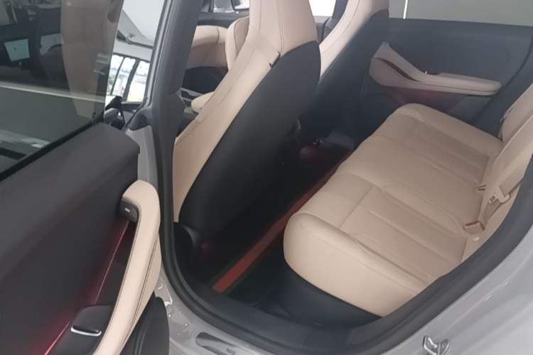 Used Nio ET5T 2024 75kWh Touring Left Rear Seat
