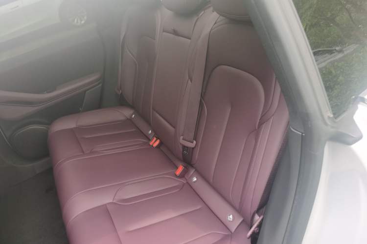 Used Nio ET5T 2024 75kWh Touring Left Rear Seat