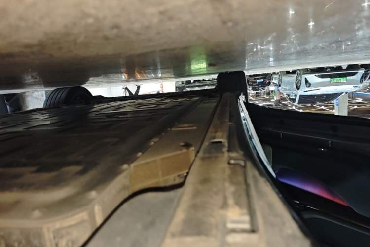 Used Nio ET5T 2024 75kWh Touring Left Side Sill