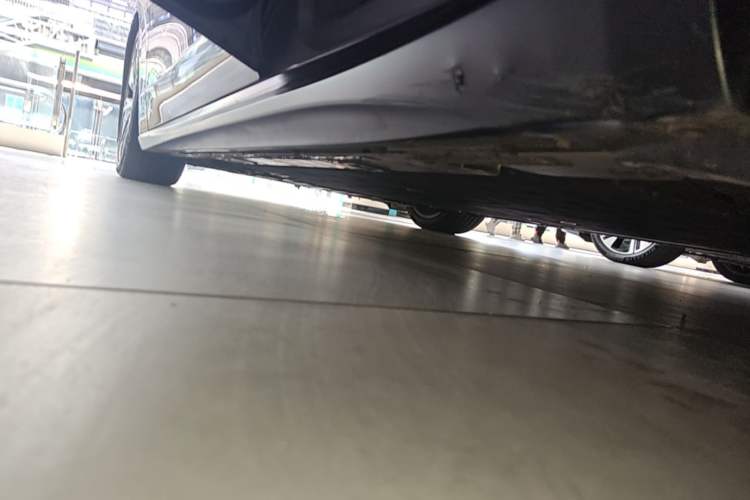 Used Nio ET5T 2024 75kWh Touring Left Side Sill