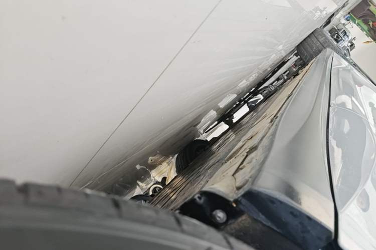 Used Nio ET5T 2024 75kWh Touring Left Side Sill