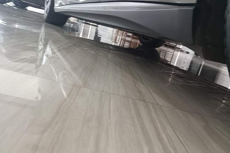 Used Nio ET5T 2024 75kWh Touring Left Side Sill