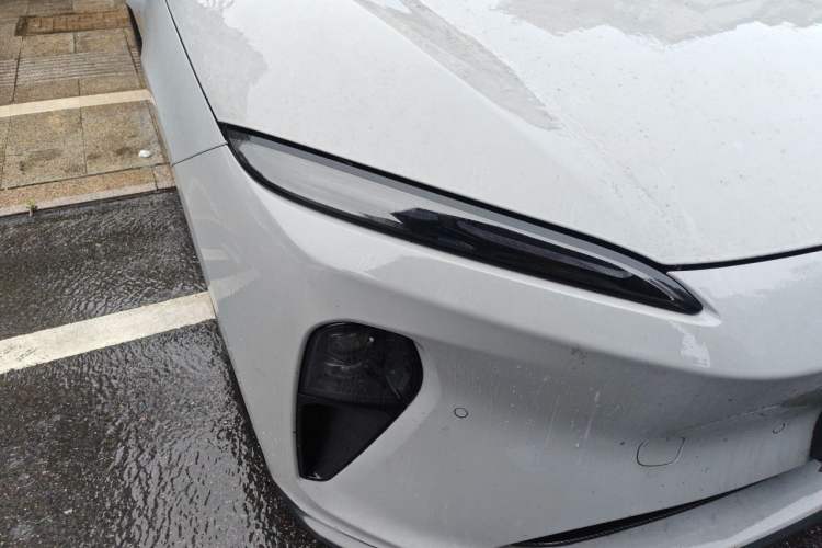 Used Nio ET5T 2024 75kWh Touring Right Front Headlight