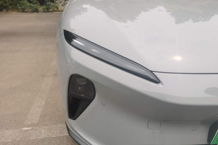 Used Nio ET5T 2024 75kWh Touring Right Front Headlight
