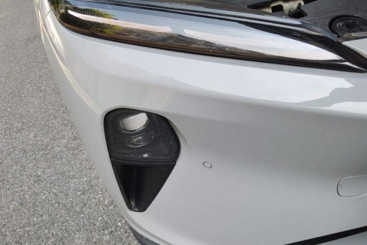 Used Nio ET5T 2024 75kWh Touring Right Front Headlight