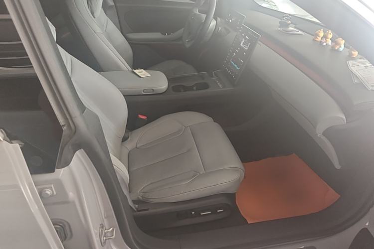 Used Nio ET5T 2024 75kWh Touring Right Front Seat