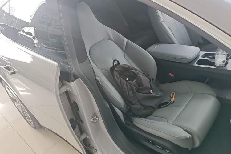 Used Nio ET5T 2024 75kWh Touring Right Front Seat