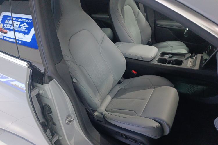 Used Nio ET5T 2024 75kWh Touring Right Front Seat