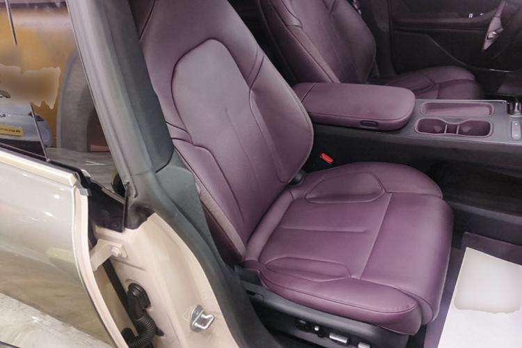 Used Nio ET5T 2024 75kWh Touring Right Front Seat