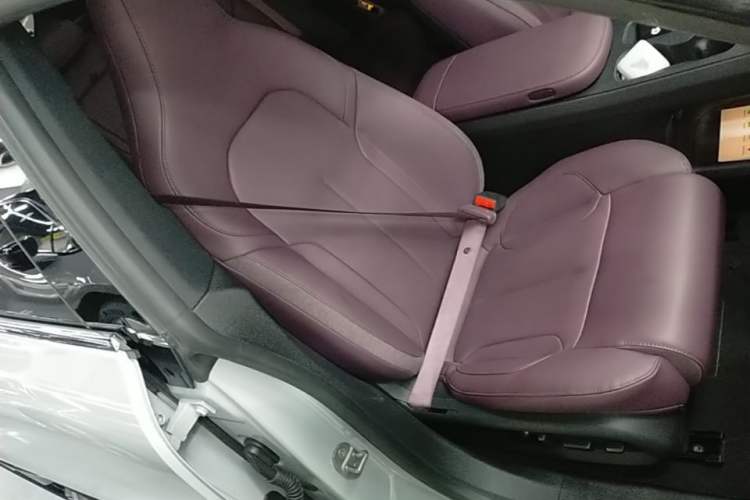 Used Nio ET5T 2024 75kWh Touring Right Front Seat