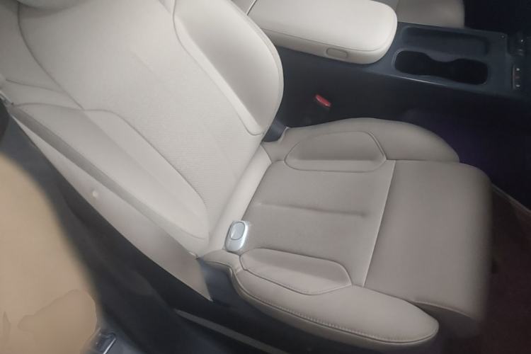 Used Nio ET5T 2024 75kWh Touring Right Front Seat