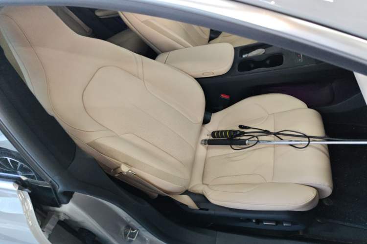 Used Nio ET5T 2024 75kWh Touring Right Front Seat