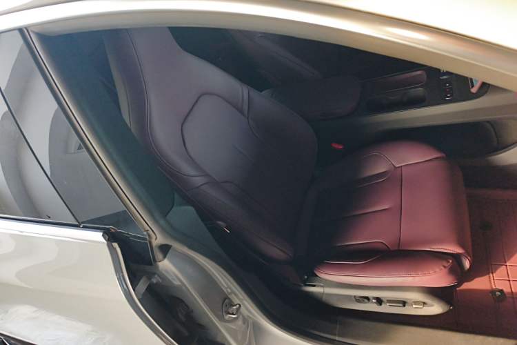 Used Nio ET5T 2024 75kWh Touring Right Front Seat