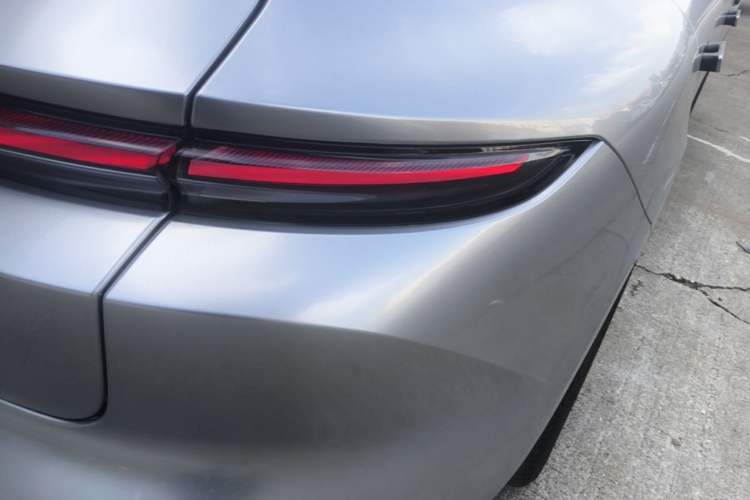 Used Nio ET5T 2024 75kWh Touring Right Rear Taillight