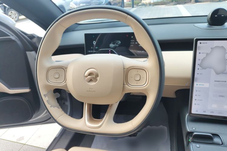 Used Nio ET5T 2024 75kWh Touring Steering Wheel