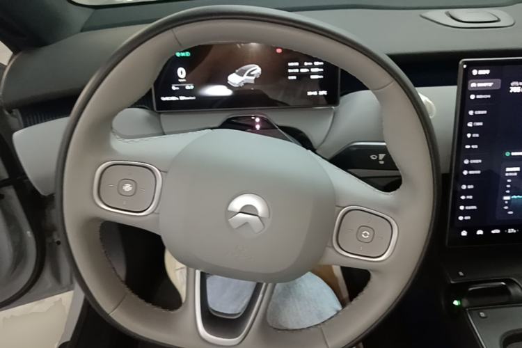 Used Nio ET5T 2024 75kWh Touring Steering Wheel