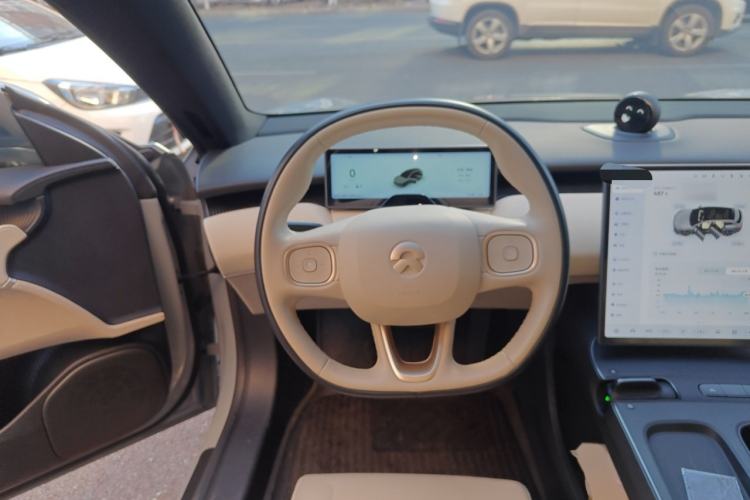 Used Nio ET5T 2024 75kWh Touring Steering Wheel