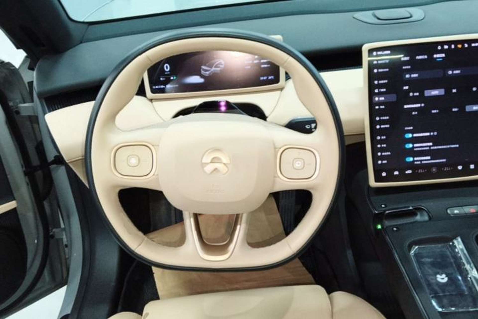 Used Nio ET5T 2024 75kWh Touring Steering Wheel