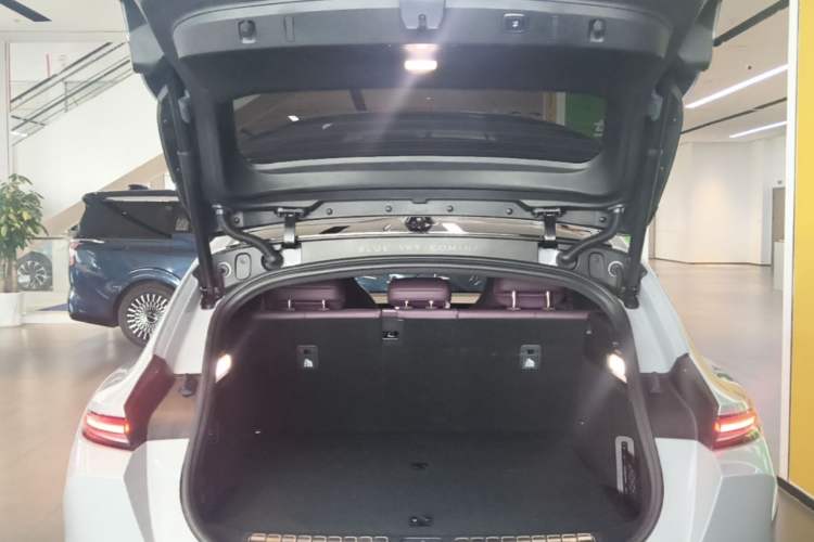 Used Nio ET5T 2024 75kWh Touring Trunk