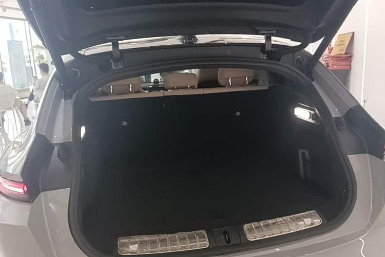 Used Nio ET5T 2024 75kWh Touring Trunk