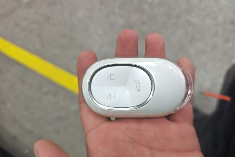 Used Nio ET5T 2024 75kWh Touring Vehicle Key