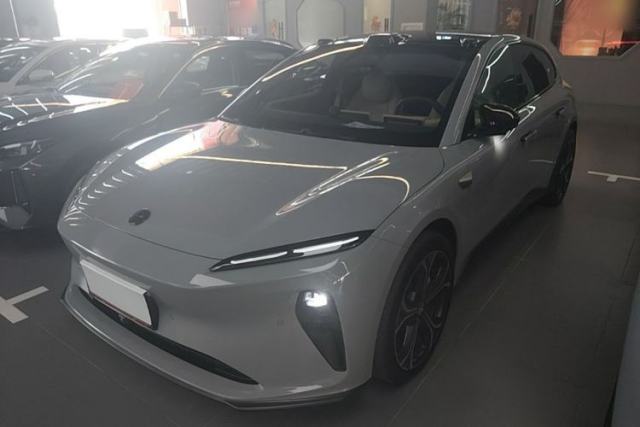 Used Nio ET5T 2024 75kWh Touring