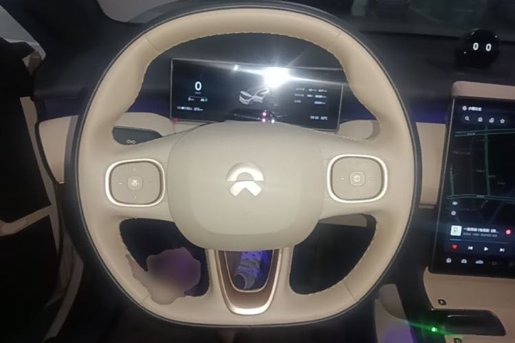Used Nio ET5T 2024 75kWh Touring Steering Wheel