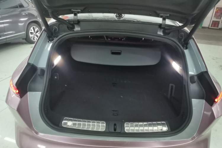 Used Nio ET5T 2024 75kWh Touring Trunk
