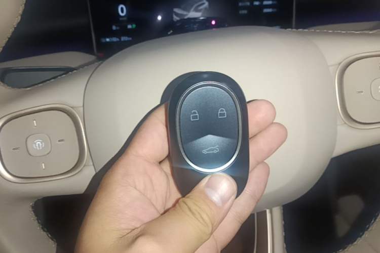 Used Nio ET5T 2024 75kWh Touring Vehicle Key