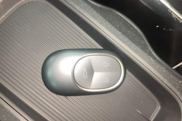 Used Nio ET5T 2024 75kWh Touring Vehicle Key