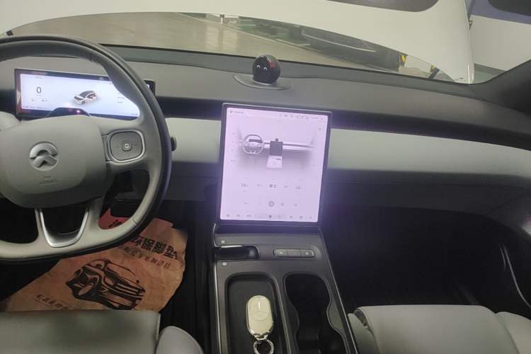 Used Nio ET5T 2024 75kWh Touring Audio And AC Panel
