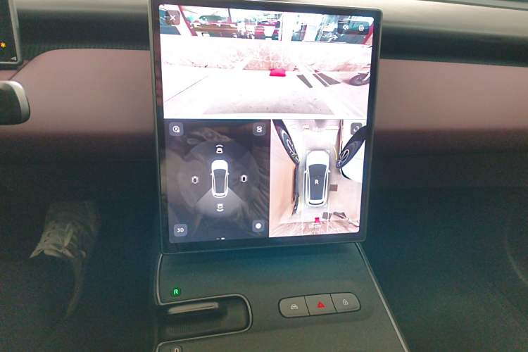 Used Nio ET5T 2024 75kWh Touring Audio And AC Panel