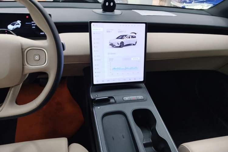 Used Nio ET5T 2024 75kWh Touring Audio And AC Panel