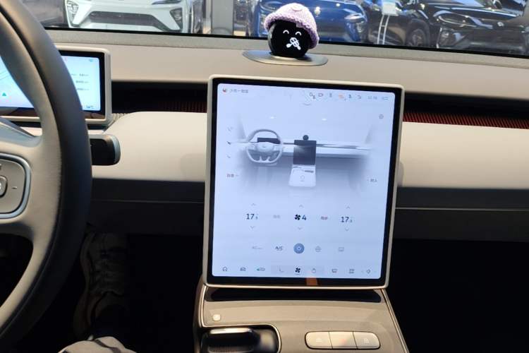 Used Nio ET5T 2024 75kWh Touring Audio And AC Panel