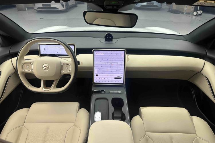 Used Nio ET5T 2024 75kWh Touring Center Console
